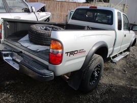 2004 TOYOTA TACOMA PRERUNNER SILVER XTRA CAB 3.4L AT 2WD Z15135